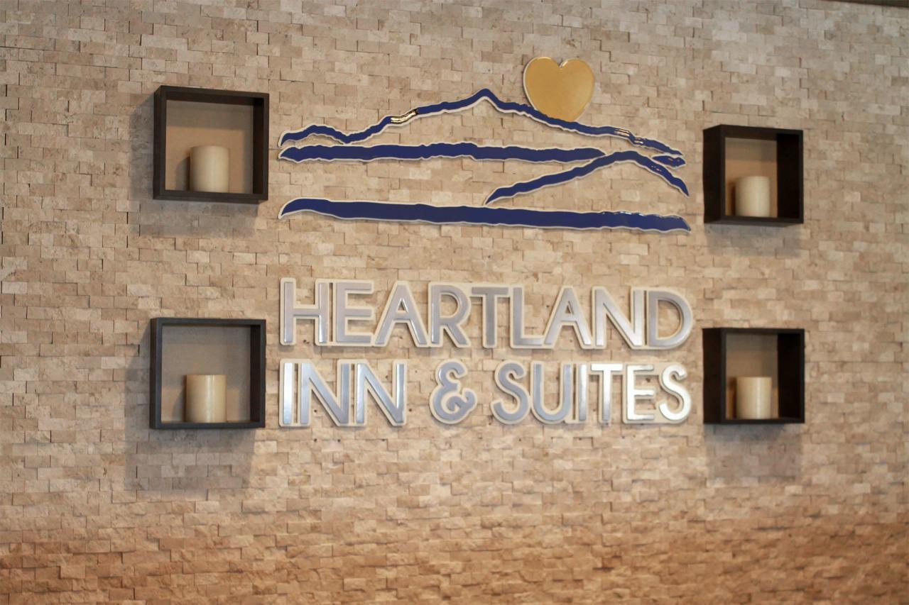 Heartland Inn And Suites Wheatland Exterior photo